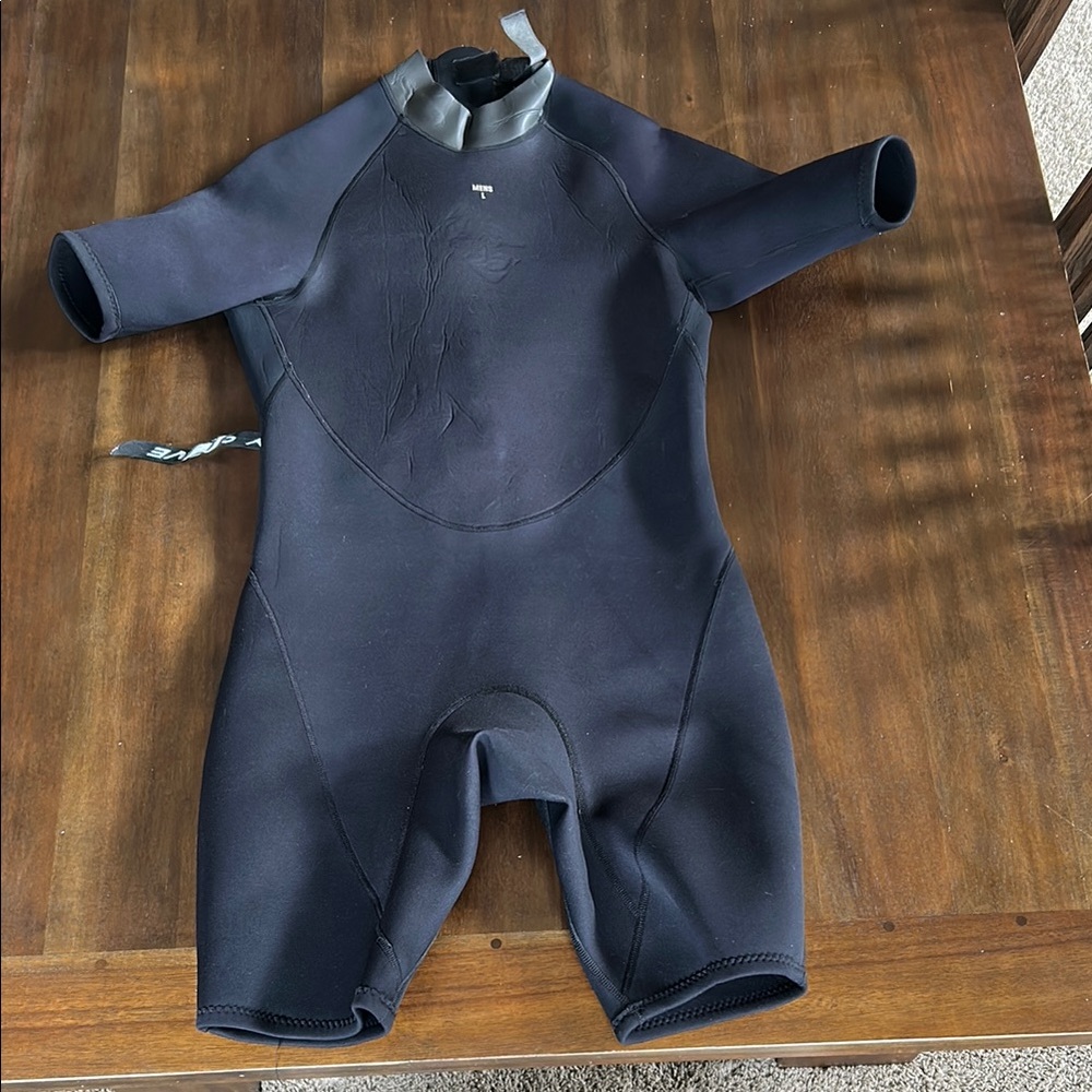 Body Glove Pro 2 Black Men’s Large Wetsuit Sleek Design